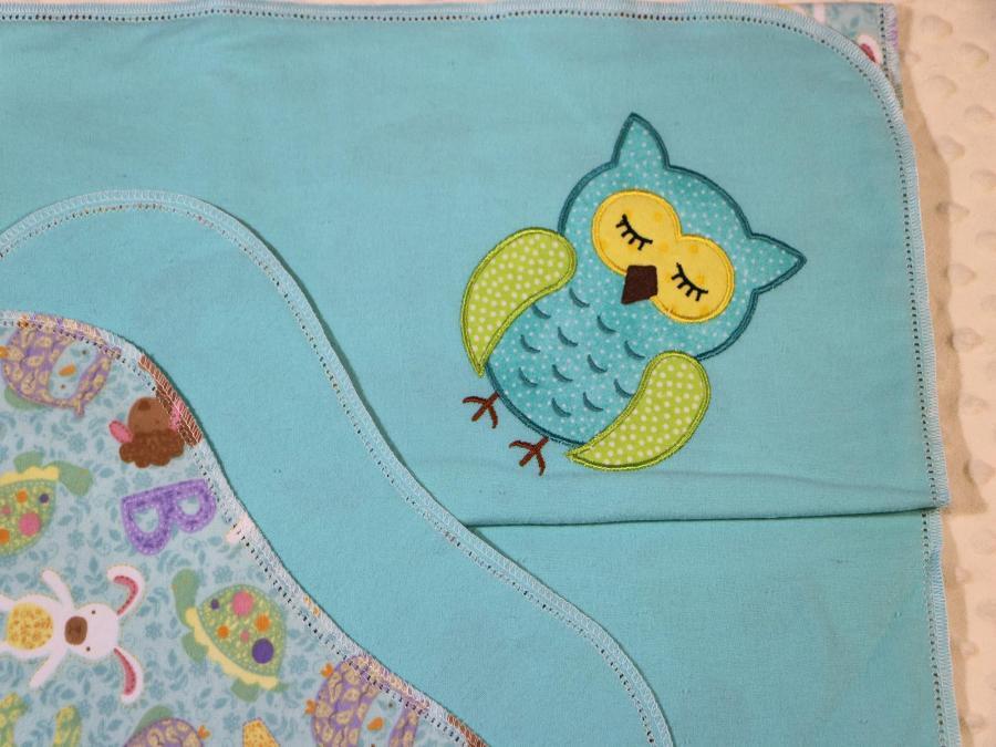 Applique Little Ones Aqua Owl Flannel Blanket w/(2) Burp Cloths Kit