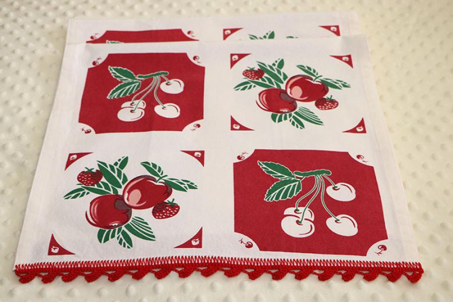 Grannys Fruit Red 2 Piece Tea Towel Gift Set