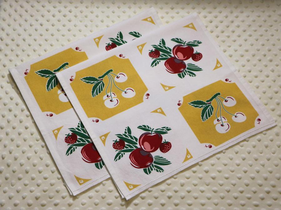 Granny Fruit Yellow Hemstitch Tea Towels Kit