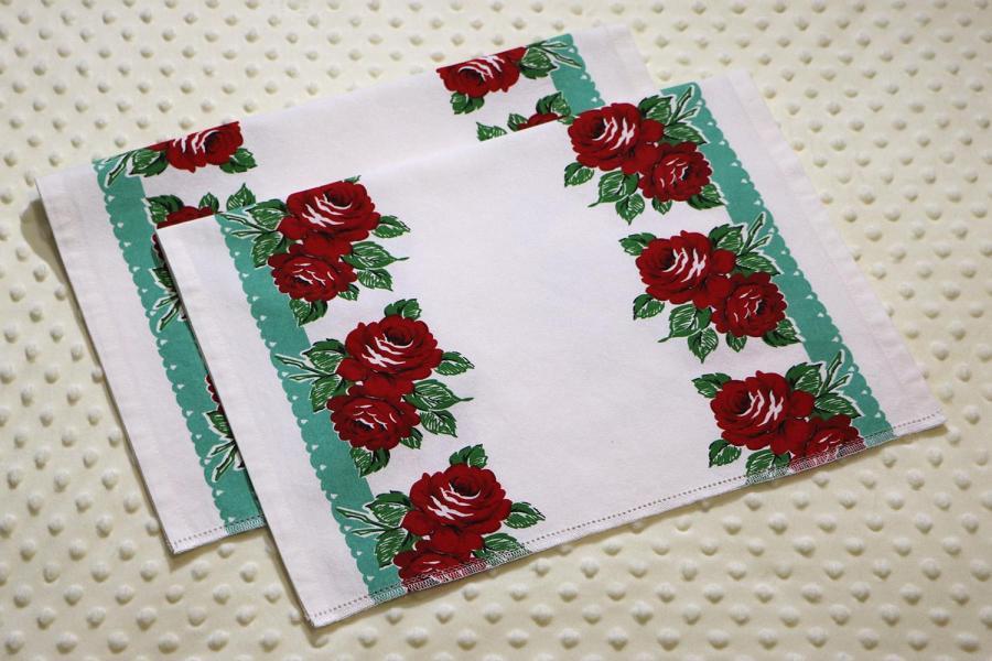 Rodeo Rose Aqua Hemstitched 2 Piece Tea Towel Kit