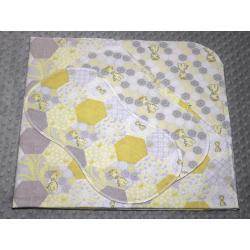 Yellow Giraffes Hemstitched Cotton/Flannel Baby Blanket and (2) Burp Cloths Kit-2232 Yellow Giraffes Hemstitched Cotton/Flannel Baby Blanket and (2) Burp Cloths Kit-2232